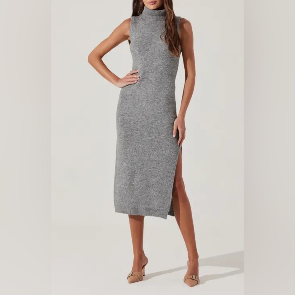 ASTR The Label Sweater Dress Size Medium Heather Gray Sleeveless Turtleneck NWOT